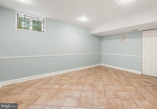 Building Photo - 13204 Nickleson Dr