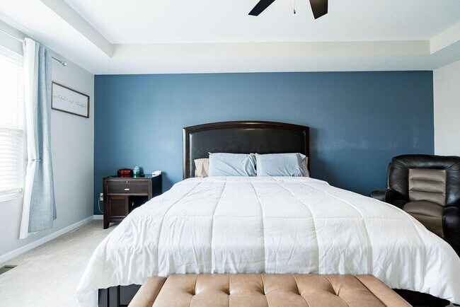 Building Photo - 123 Schellinger St