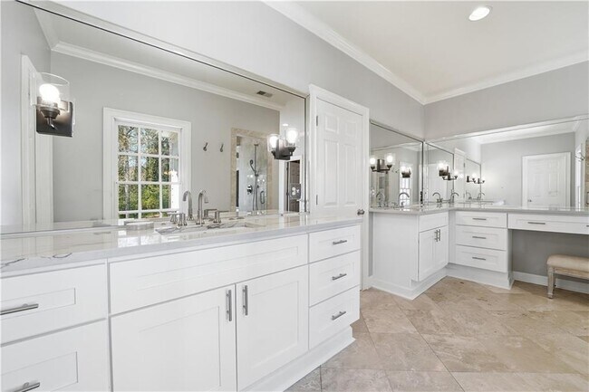 Building Photo - 1124 Moores Mill Rd NW