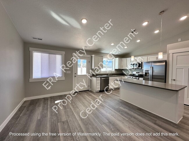 Building Photo - 3981 N Hawks Landing Loop