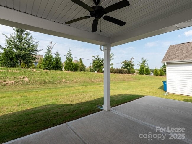 Building Photo - 4512 Grove Manor Dr