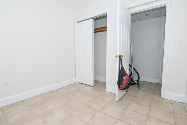 Building Photo - $1,900 Studio in Allston *NO FEE*