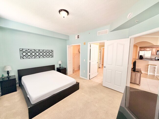Building Photo - 12960 Positano Cir
