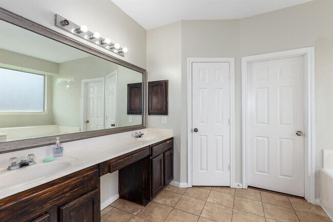 Building Photo - 18714 Racquet Sports Way