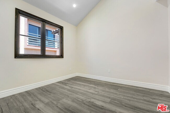 Building Photo - 1621 Franklin St