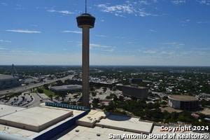 Building Photo - 610 E Market St