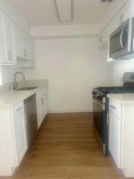Interior Photo - 15327 Woodruff Pl