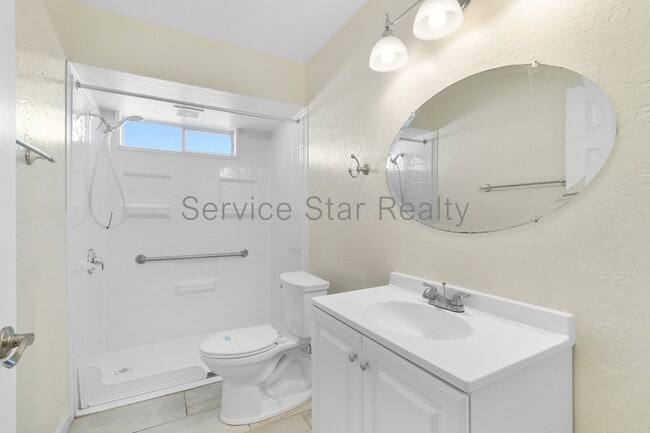 Building Photo - 3812 W Loma Ln