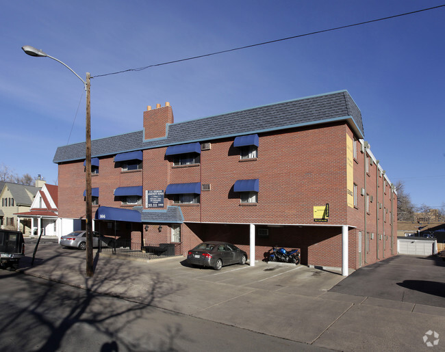 Building Photo - Logan Court