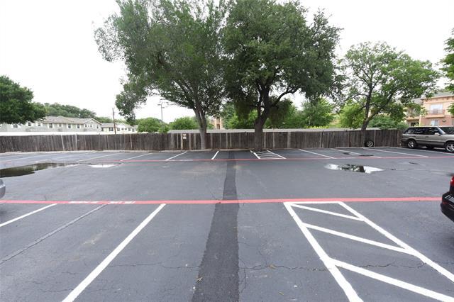 Building Photo - 2833 Kings Rd