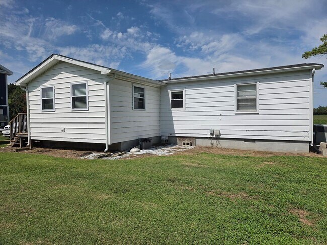 Building Photo - 31426 Cedar View Rd