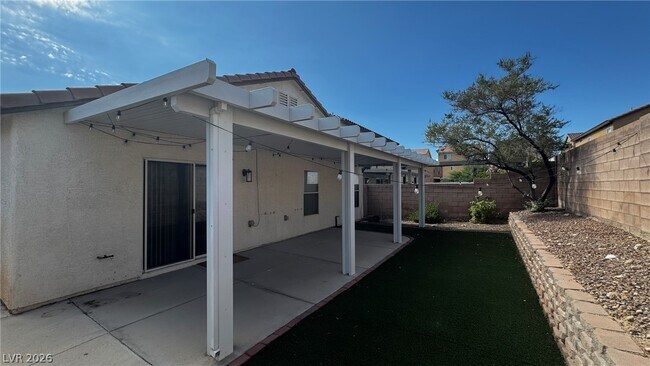 Building Photo - 8319 Rose Quartz Ct