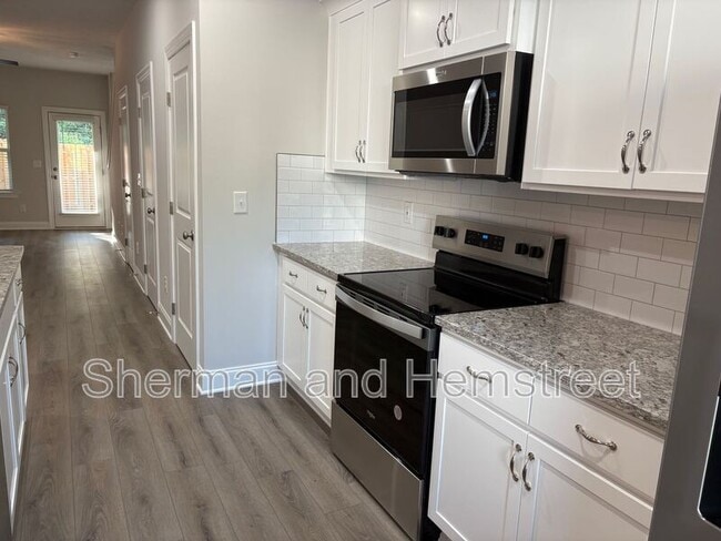 Building Photo - 655 Caroline Ct