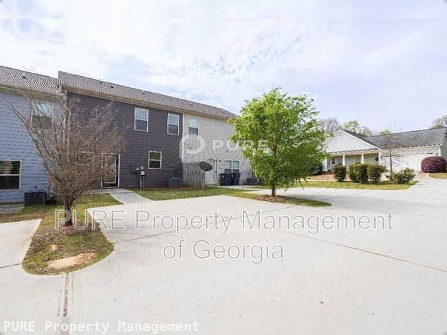 Building Photo - 175 Orchard Dr