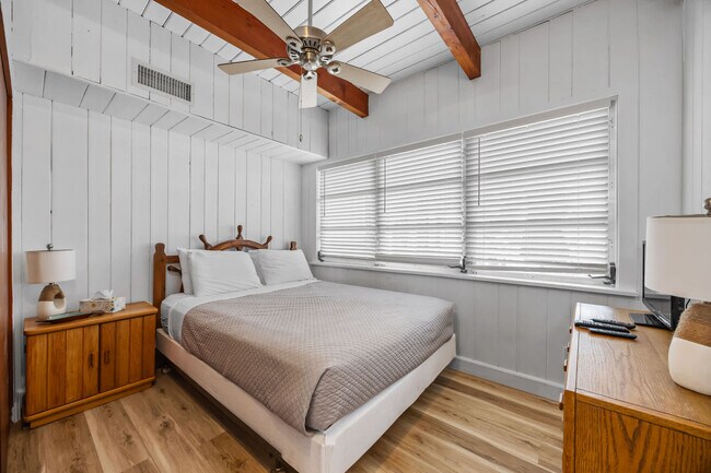 Building Photo - 11560 Dragon Point Dr