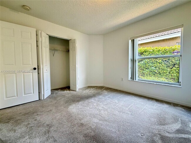 Building Photo - 7557 SW 164th Ct