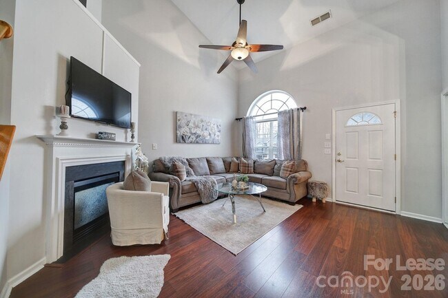 Building Photo - 12252 Stratfield Pl Cir