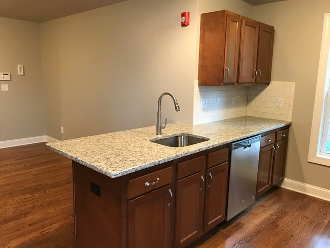 Building Photo - 3 Gaffers Ct