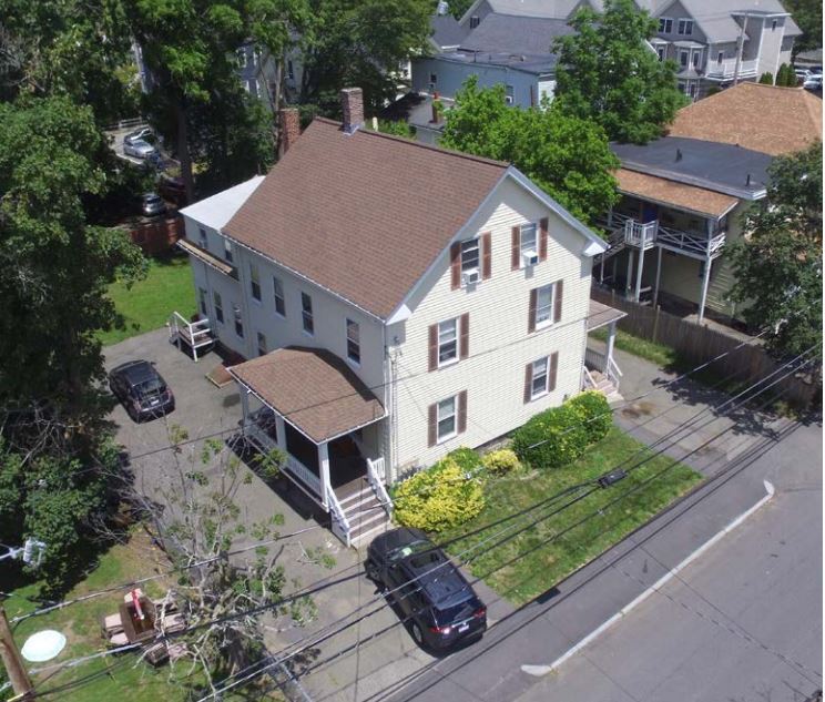 Private Driveway and Parking - 38 Brown St