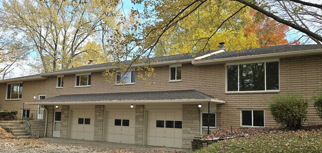 Building Photo - 10016 E Troy Ave