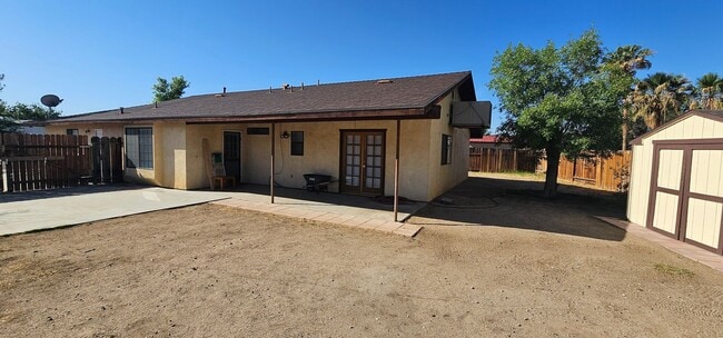 Building Photo - 301 S Lupin Ln