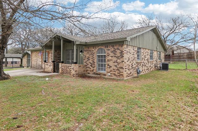 Building Photo - 413 Glenhaven Dr