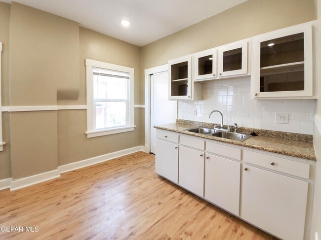 Building Photo - 2809 Wheeling Ave