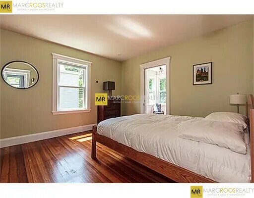 Building Photo - 178 Perham St
