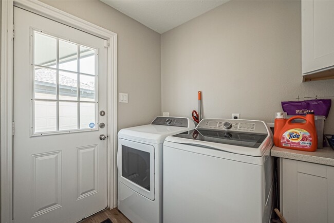 Building Photo - 15211 Camino Del Sol Dr