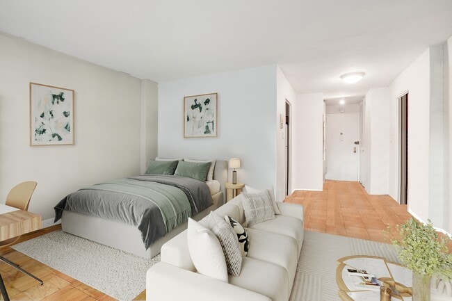 Building Photo - 220 E 60th St