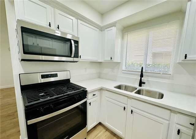 Building Photo - 9218 Elm Vista Dr