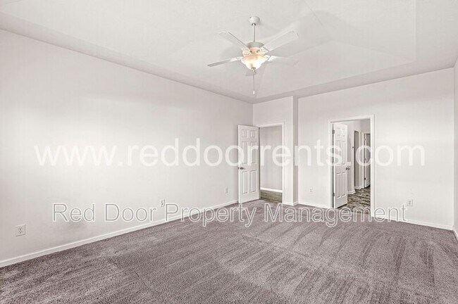 Building Photo - 4920 Penoyer Ln