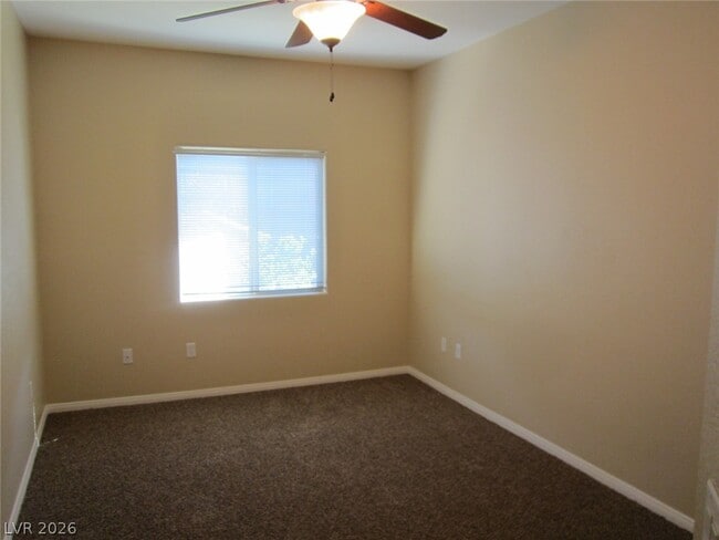 Building Photo - 7701 W Robindale Rd