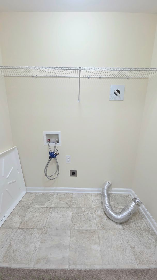 Building Photo - 3 Bedroom, 2.5 bath townhome in Creekside of Richmond Hill