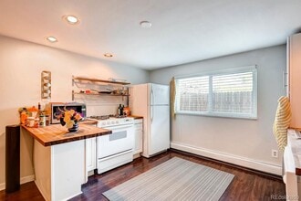 Building Photo - Must see studio near Sloans Lake!