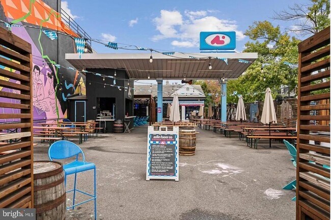 Building Photo - 2015 13th St NW