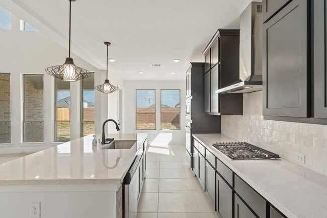 Building Photo - 21127 Coral View Dr