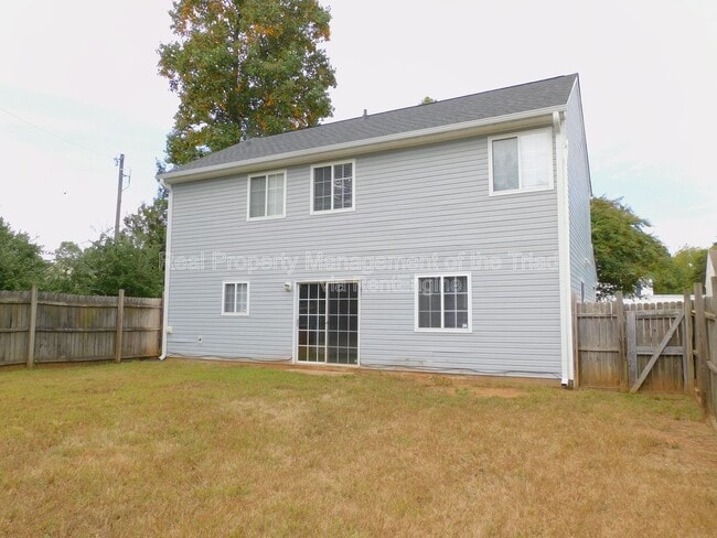 Building Photo - 5402 Carriage Woods Dr