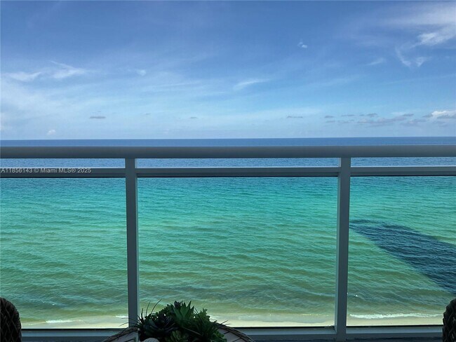 Building Photo - 3001 S Ocean Dr