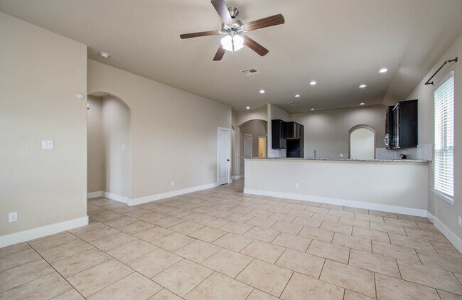 Building Photo - 11702 Eagle Ridge Dr