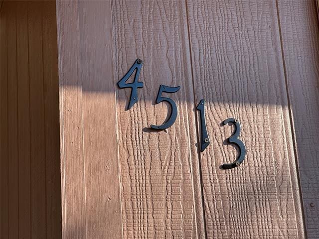 Primary Photo - 4513 Lawler Rd