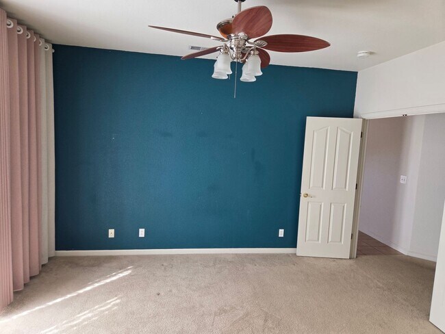 Building Photo - 3208 St Ann Way