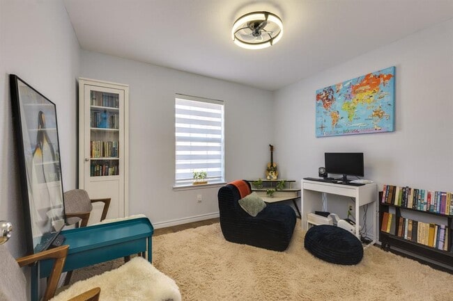 Building Photo - 507 Clear Spring Ln