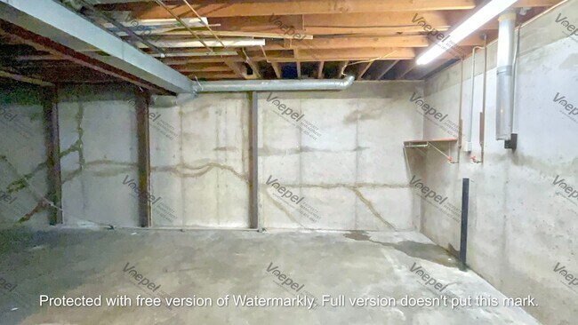 Building Photo - COMING SOON! 3 Bedroom 1.5 Bath in Blue Sp...