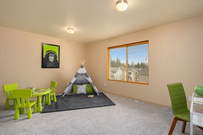 Building Photo - 4Bd/2.5Ba Snoqualmie House