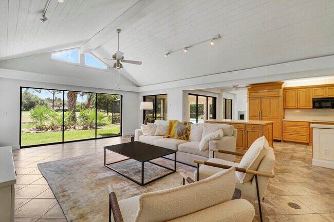 Building Photo - 5740 SE Winged Foot Dr