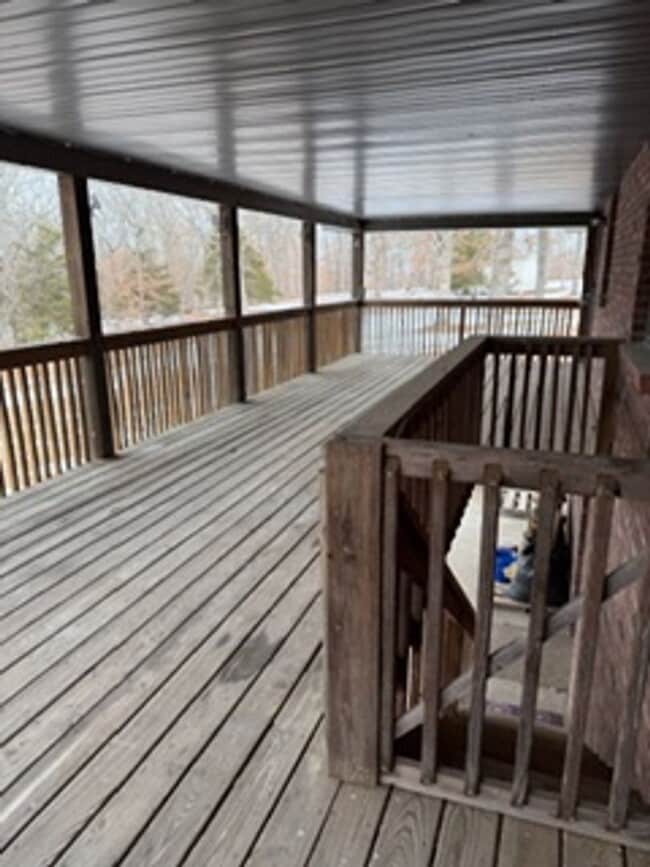 Building Photo - Beautiful country setting