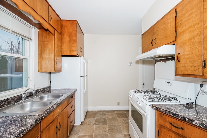 Building Photo - 3820 Jackson St NE