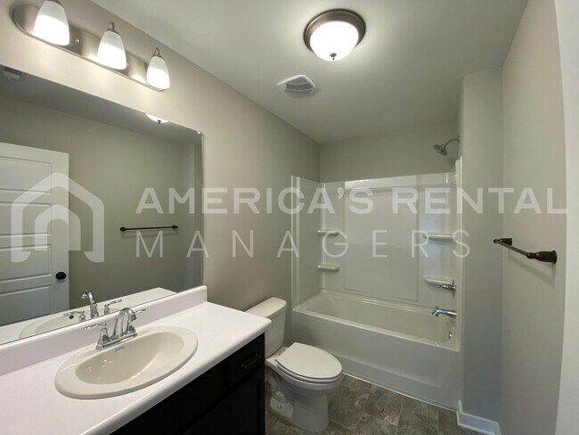 Building Photo - Home for Rent in Talladega, AL!!!