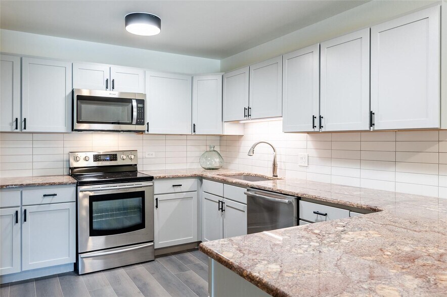 Remodeled kitchen - 600 S Clinton St